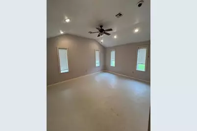 445 W Railroad Avenue, China, TX 77613 - Photo 25