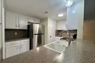 2456 Country Club Dr, Pearland, TX 77581 - Photo 7