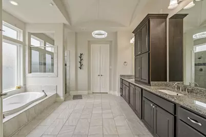 34 Jaden Oaks Place, Tomball, TX 77375 - Photo 25