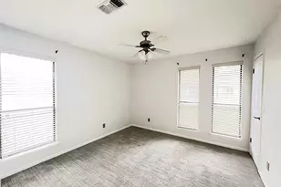 2902 Willow Creek Dr, El Campo, TX 77437 - Photo 17