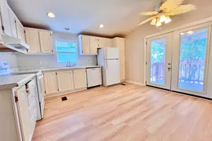 10214 Elderberry Park Ln, Tomball, TX 77375 - Photo 9