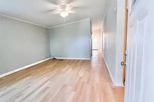 10214 Elderberry Park Ln, Tomball, TX 77375 - Photo 5