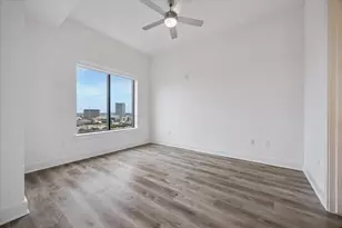 2727 Albany St, Houston, TX 77006 - Photo 11
