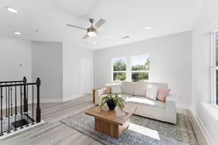 7407 Cora St, Houston, TX 77088 - Photo 9