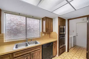 3115 Shawnee Dr, Sugar Land, TX 77479 - Photo 5