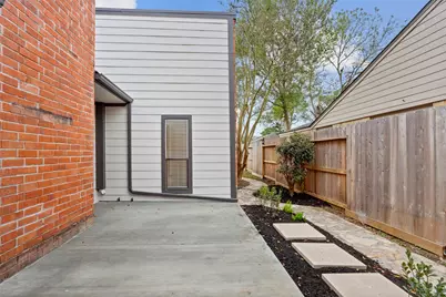 15818 Dunmoor, Houston, TX 77059 - Photo 21