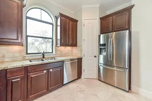 2048 W Main St, Houston, TX 77098 - Photo 11