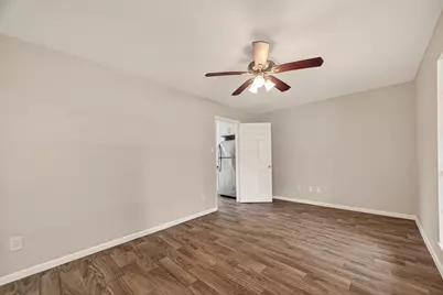 909 Newport Boulevard, League City, TX 77573 - Photo 7