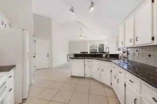 4505 Kensington, Bryan, TX 77802 - Photo 11