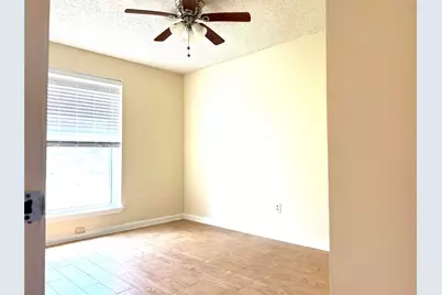 11703 Seawood Drive, Houston, TX 77089 - Photo 13