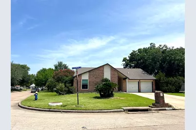 11703 Seawood Drive, Houston, TX 77089 - Photo 3