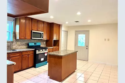 11703 Seawood Drive, Houston, TX 77089 - Photo 13
