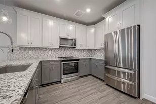 6804 Westview Dr, Houston, TX 77055 - Photo 17