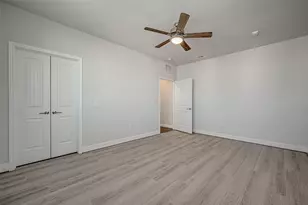 6804 Westview Dr, Houston, TX 77055 - Photo 29