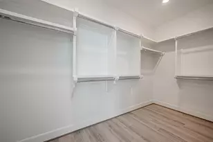 6804 Westview Dr, Houston, TX 77055 - Photo 37