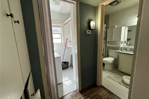 5238 Arboles Dr, Houston, TX 77035 - Photo 11