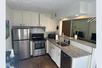 5238 Arboles Drive #10, Houston, TX 77035 - Photo 7