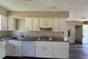 3326 Cliffmarshall St, Houston, TX 77088 - Photo 7