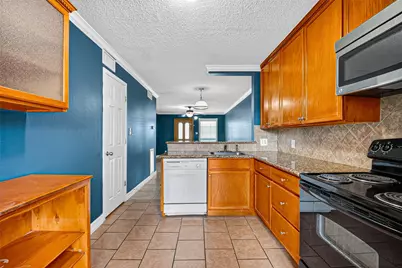 1220 Shadowdale Drive #6, Houston, TX 77043 - Photo 9