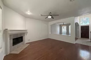 12238 Ashford Valley Dr, Sugar Land, TX 77478 - Photo 9