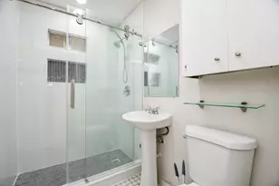 1619 Viking Dr, Houston, TX 77018 - Photo 11