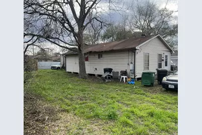 1410 E 33rd Street, Houston, TX 77022 - Photo 1