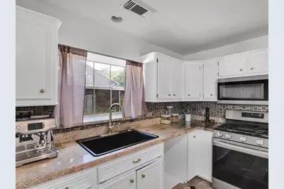 4610 Cobb Circle Drive, Sugar Land, TX 77479 - Photo 21