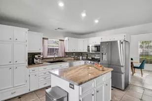 4610 Cobb Cir Dr, Sugar Land, TX 77479 - Photo 19