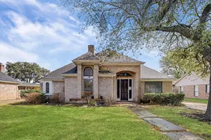 7223 Mission Ct Dr, Houston, TX 77083 - Photo 1