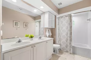 15 S Piney Plains Cir, The Woodlands, TX 77382 - Photo 27