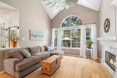 15 S Piney Plains Circle, The Woodlands, TX 77382 - Photo 11