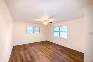 1307 Dwinnell St, Baytown, TX 77520 - Photo 15