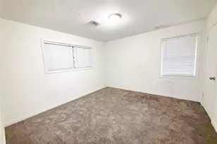 1307 Dwinnell St, Baytown, TX 77520 - Photo 17