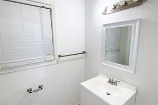 1307 Dwinnell St, Baytown, TX 77520 - Photo 19