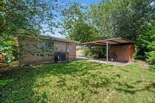 8807 Barton St, Houston, TX 77075 - Photo 17