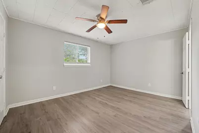 8807 Barton Street, Houston, TX 77075 - Photo 13