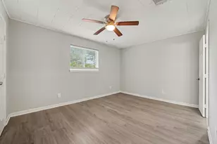 8807 Barton St, Houston, TX 77075 - Photo 13