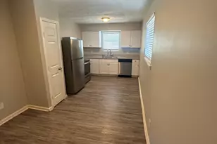 8807 Barton St, Houston, TX 77075 - Photo 5