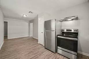 8807 Barton St, Houston, TX 77075 - Photo 7