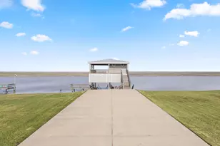 1862 County Rd 230, Sargent, TX 77414 - Photo 11