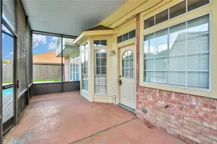 244 Plum Cir, Lake Jackson, TX 77566 - Photo 7