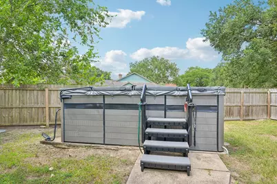 101 W Larkspur Drive, Alvin, TX 77511 - Photo 27