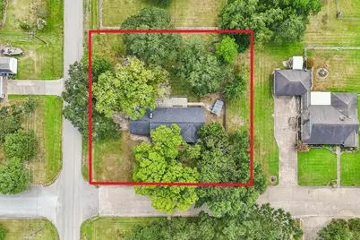 101 W Larkspur Drive, Alvin, TX 77511 - Photo 31
