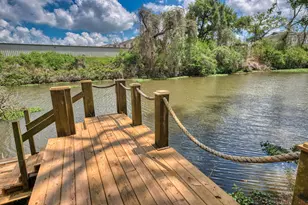 309 Williamsburg, Clute, TX 77531 - Photo 21