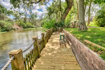 309 Williamsburg, Clute, TX 77531 - Photo 15