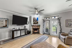 488 Mariners Dr, Kemah, TX 77565 - Photo 7