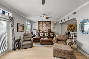 488 Mariners Dr, Kemah, TX 77565 - Photo 11