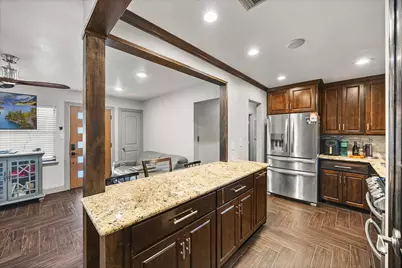 8822 Koala Drive, Houston, TX 77061 - Photo 9