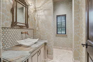 11323 Iris Lee Ln, Houston, TX 77024 - Photo 9