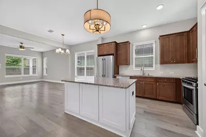 18410 Central Creek Drive Drive, Cypress, TX 77433 - Photo 11